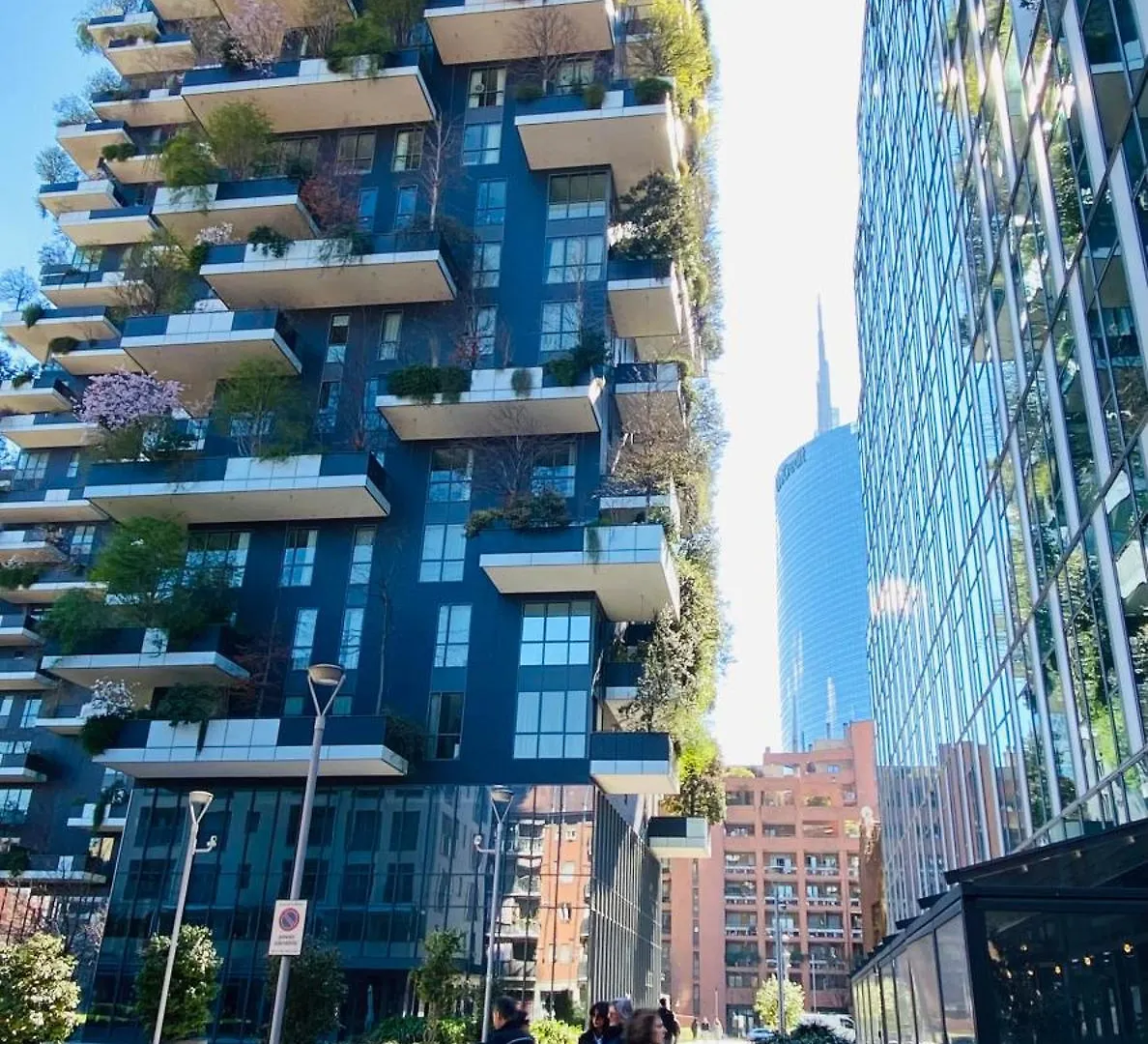 Isola Bosco Verticale Milan Apartment