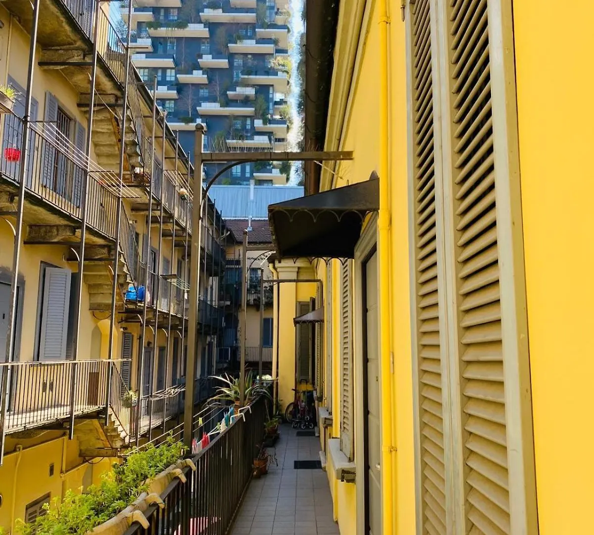 Isola Bosco Verticale Milan Apartment